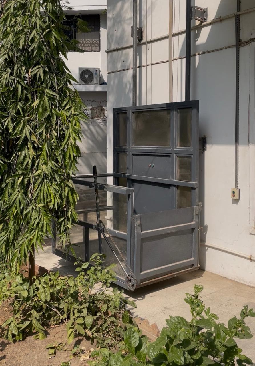 Cargo Lift Installation at DHA Phase 5 Karachi